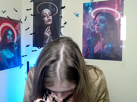 StrangerGi online show from 10.18.25