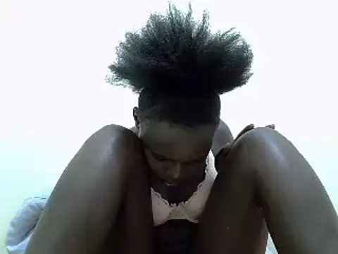 Snapshot of dirtyshowgirl chatting on 12.21.24 dirtyshowgirl online show from 12.21.24