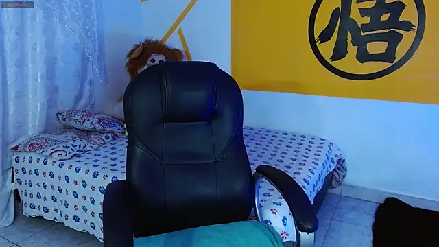 Snapshot of Matthew_Boy_ chatting on 12.21.24 Matthew Boy online show from 12.21.24