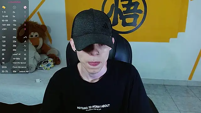 Snapshot of Matthew_Boy_ chatting on 01.19.25 Matthew Boy online show from 01.19.25