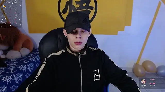 Snapshot of Matthew_Boy_ chatting on 02.02.25 Matthew Boy online show from 02.02.25