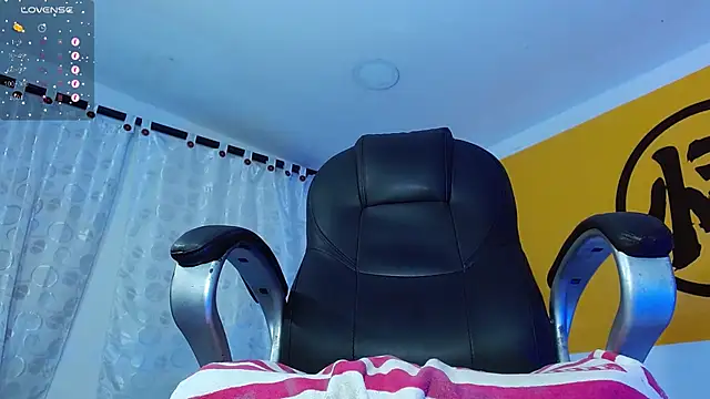 Snapshot of Matthew_Boy_ chatting on 02.09.25 Matthew Boy online show from 02.09.25