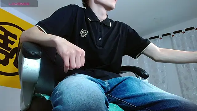 Snapshot of Matthew_Boy_ chatting on 02.23.25 Matthew Boy online show from 02.23.25