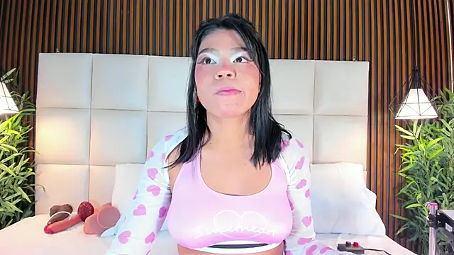 Snapshot of CailynBrowm chatting on 10.05.25 CailynBrowm online show from 10.05.25