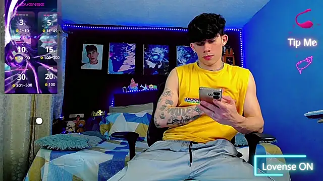 thiagomurphyy online show from 11.19.25