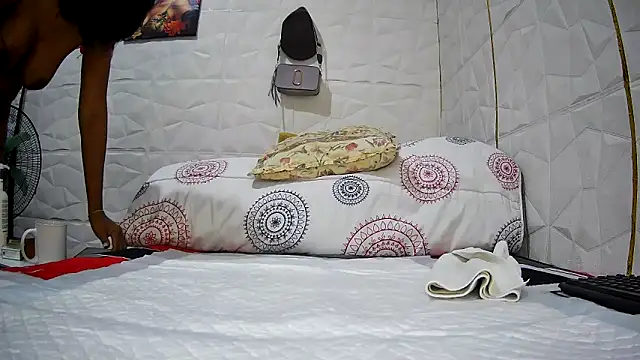 Mendoza Amaranata online show from 10.02.25