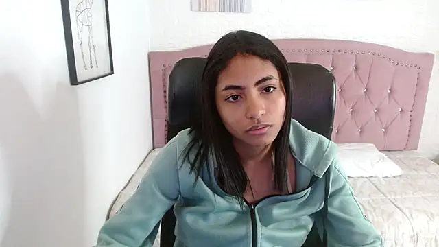 shaneelle online show from 10.15.25