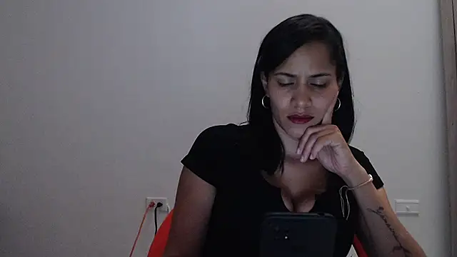 ambarsmith02 online show from 02.16.25