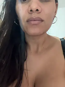 ambarsmith02 online show from 04.05.26