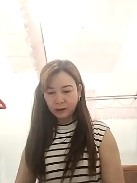 Sexy-ladyboobs20 online show from 12.25.24