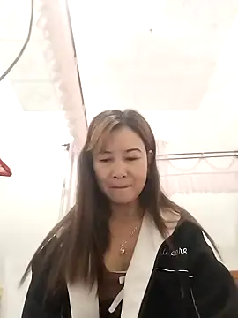 Sexy-ladyboobs20 online show from 12.28.24