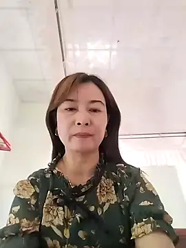 Sexy-ladyboobs20 online show from 12.30.24