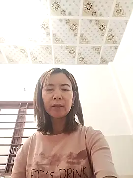 Sexy-ladyboobs20 online show from 09.10.25