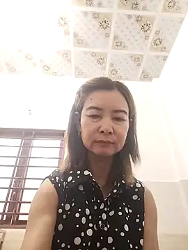 Sexy-ladyboobs20 online show from 10.10.25