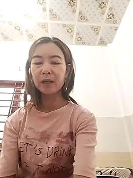 Sexy-ladyboobs20 online show from 10.31.25