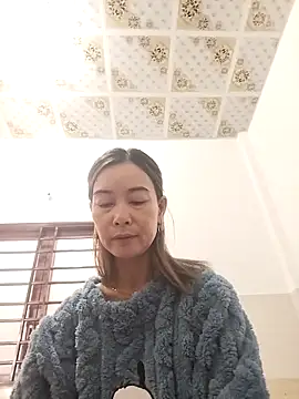 Sexy-ladyboobs20 online show from 12.20.25