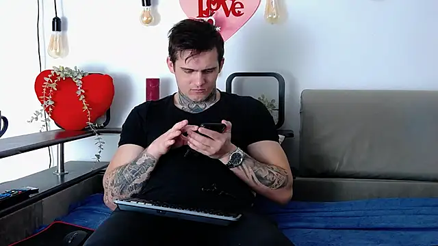 CarterCole online show from 02.15.25