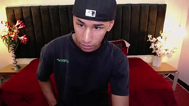 Snapshot of soft_attraction chatting on 02.10.26 soft attraction online show from 02.10.26