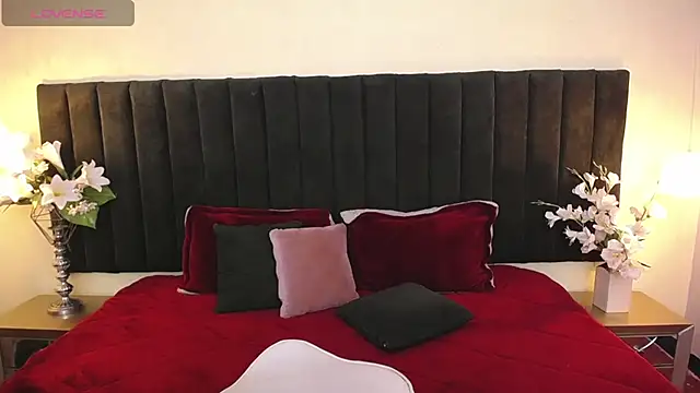 soft attraction online show from 04.15.26