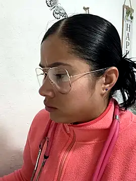 Snapshot of Sweet__Nurse1 chatting on 10.08.25 Sweet  Nurse1 online show from 10.08.25