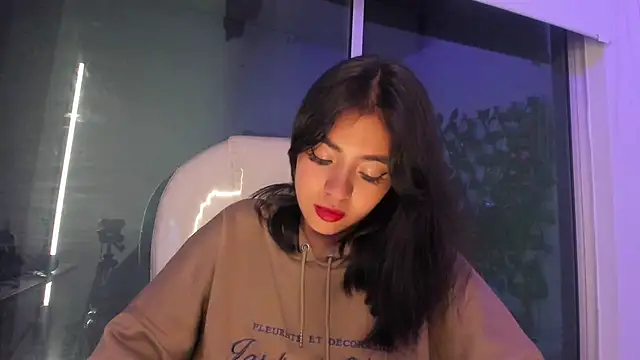 Snapshot of Vic_beckeer chatting on 01.10.25 Vic beckeer online show from 01.10.25