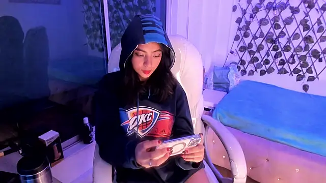 Snapshot of Vic_beckeer chatting on 02.13.25 Vic beckeer online show from 02.13.25