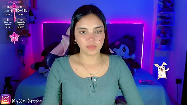 Kylie brokee online show from 02.13.25