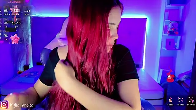 Kylie brokee online show from 04.06.26