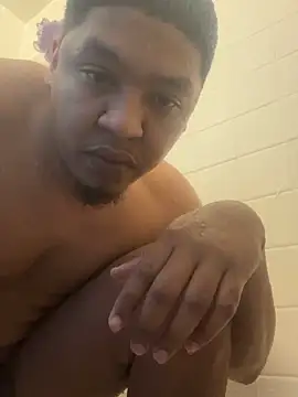 Snapshot of Kinnopo chatting on 02.14.26 Kinnopo online show from 02.14.26