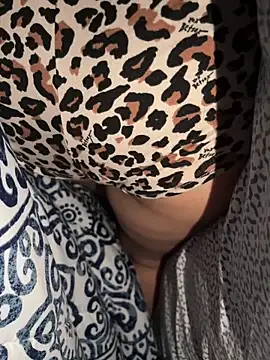 Snapshot of Kinnopo chatting on 02.22.26 Kinnopo online show from 02.22.26