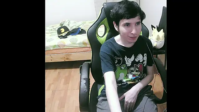 Snapshot of Twink_martinboy chatting on 01.30.25 Twink martinboy online show from 01.30.25