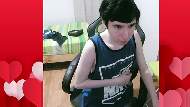 Snapshot of Twink_martinboy chatting on 03.09.25 Twink martinboy online show from 03.09.25