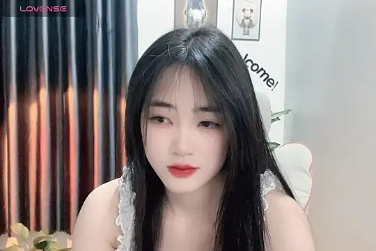 Snapshot of _Aimy_ chatting on 01.02.25 Aimy online show from 01.02.25