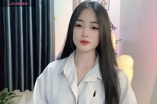 Snapshot of _Aimy_ chatting on 01.03.25 Aimy online show from 01.03.25