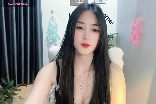 Snapshot of _Aimy_ chatting on 01.05.25 Aimy online show from 01.05.25