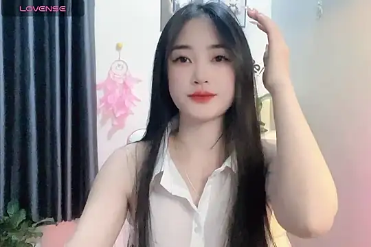 Snapshot of _Aimy_ chatting on 01.07.25 Aimy online show from 01.07.25