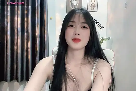 Snapshot of _Aimy_ chatting on 01.09.25 Aimy online show from 01.09.25
