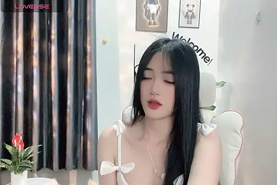 Snapshot of _Aimy_ chatting on 01.11.25 Aimy online show from 01.11.25