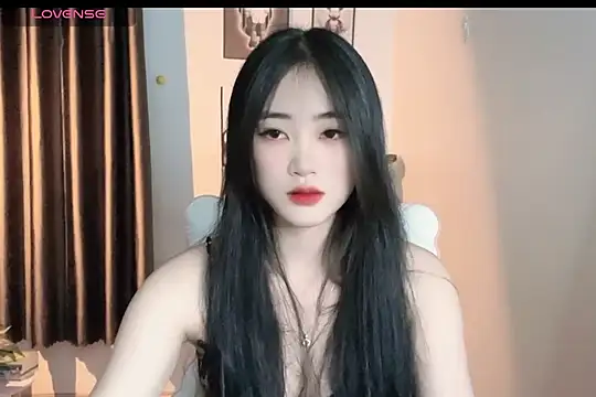 Snapshot of _Aimy_ chatting on 02.11.25 Aimy online show from 02.11.25
