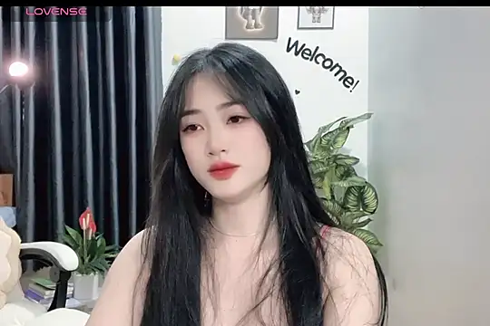 Snapshot of _Aimy_ chatting on 02.18.25 Aimy online show from 02.18.25