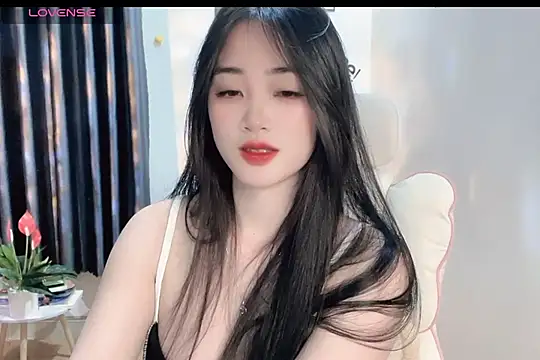 Snapshot of _Aimy_ chatting on 02.23.25 Aimy online show from 02.23.25