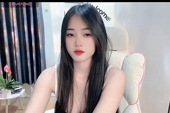 Snapshot of _Aimy_ chatting on 02.23.25 Aimy online show from 02.23.25