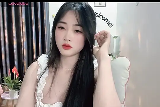 Snapshot of _Aimy_ chatting on 02.24.25 Aimy online show from 02.24.25