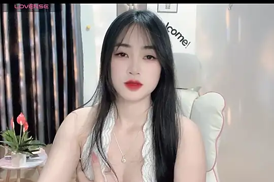 Snapshot of _Aimy_ chatting on 02.25.25 Aimy online show from 02.25.25