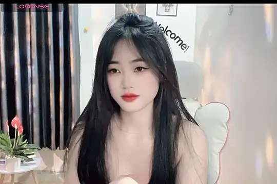 Snapshot of _Aimy_ chatting on 02.26.25 Aimy online show from 02.26.25
