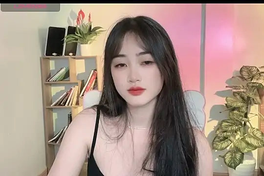 Snapshot of _Aimy_ chatting on 03.05.25 Aimy online show from 03.05.25