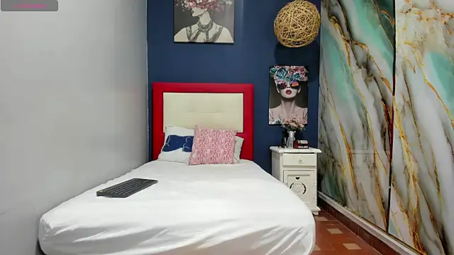 BustyAmanda online show from 11.13.25