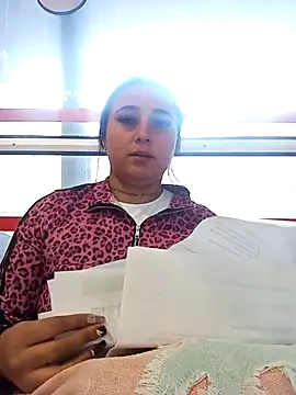 Juanamd1 online show from 04.21.26