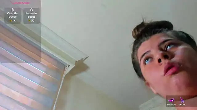 ValeryJohanson  online show from 09.13.25