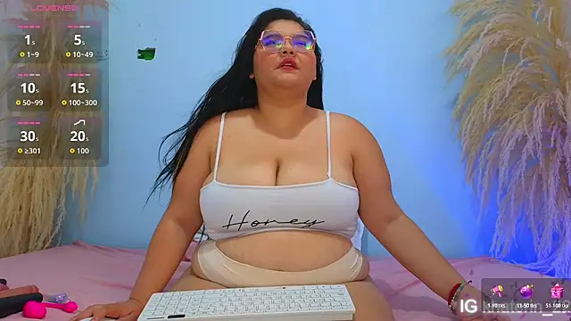 april lopez6 online show from 11.02.25